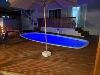 A piscina em ou perto de Hospedagem da Marli Bombinhas