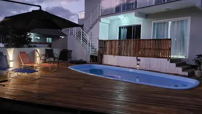 A piscina em ou perto de Hospedagem da Marli Bombinhas
