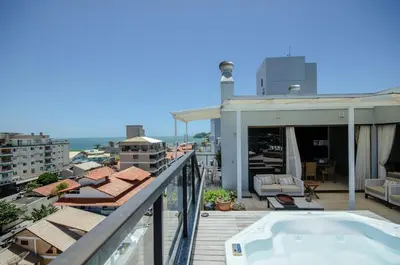 Uma varanda ou terraço em Ed Baia Azul Centro Bombinhas