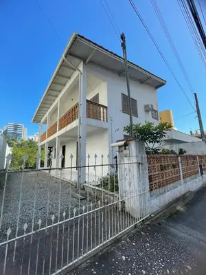 O edifício onde a casa de férias está situado