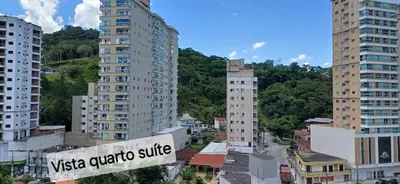 O edifício onde o apartamento está situado