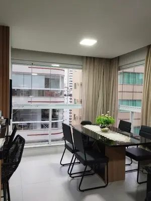 Uma varanda ou terraço em Apartamento Meia Praia