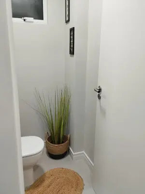 Uma casa de banho em Apartamento Meia Praia