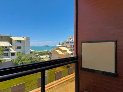 Uma vista do mar geral ou uma vista do mar a partir do apartamento