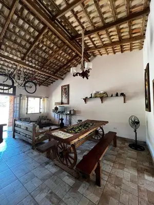 A planta de Casa Praia de Bombas 6 Pessoas - Casa Bicicleta