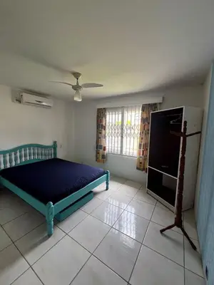 Uma cama ou camas num quarto em Casa 12 Pessoas Praia Bombas