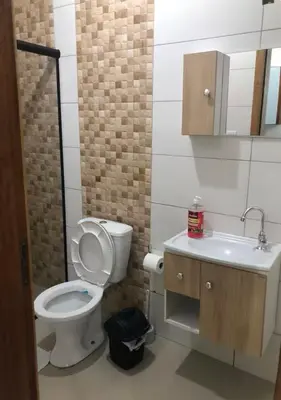 Uma casa de banho em Apto Térreo -Residencial da Ju