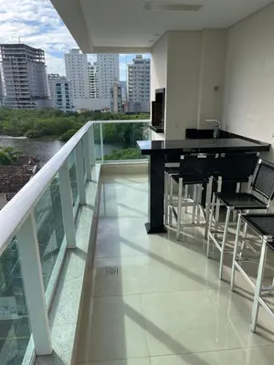 Uma varanda ou terraço em Apto próx mar Meia Praia