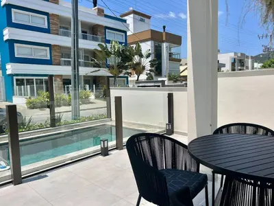 A piscina em ou perto de Lindo! Apto na praia de Palmas! BI02I