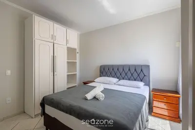 Uma cama ou camas num quarto em Apto Vista Mar 3Q e Garagem 130m da Praia ROR0002
