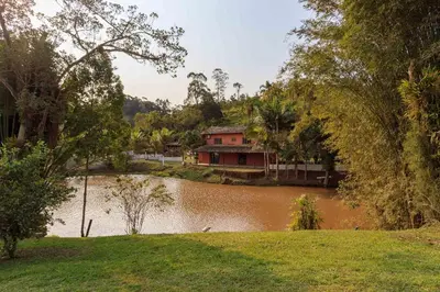 Paisagem natural perto deste parque de campismo