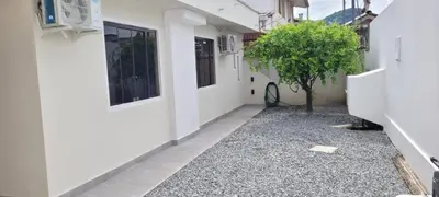 A planta de Casa da Sil com garagem, ar, wifi, perto Expocentro