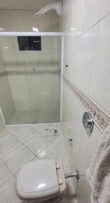 Uma casa de banho em Casa da Sil com garagem, ar, wifi, perto Expocentro