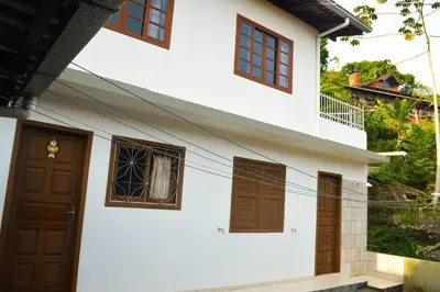 O edifício onde o apartamento está situado