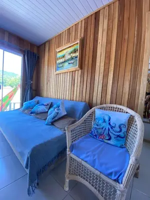 Uma área de estar em Casa Aluguel Porto Belo