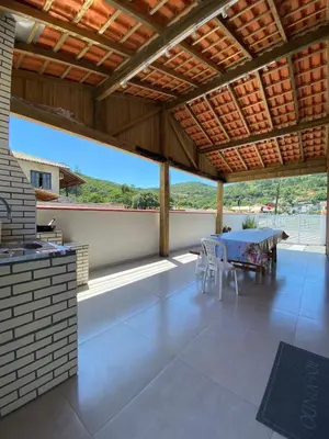 Uma varanda ou terraço em Casa Aluguel Porto Belo
