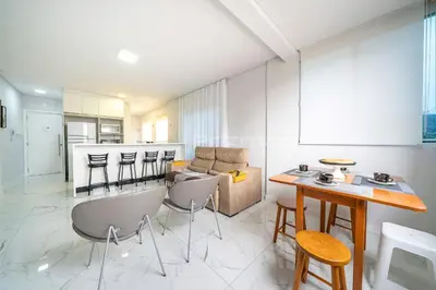 A cozinha ou kitchenette de Lindo apartamento na praia de Mariscal