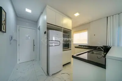 A cozinha ou kitchenette de Lindo apartamento na praia de Mariscal