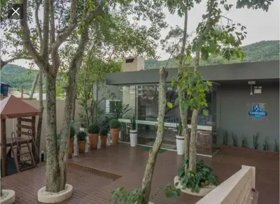 O edifício onde o apartamento está situado