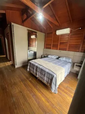 A planta de Casa nova com banheira, piscina e jacuzzi