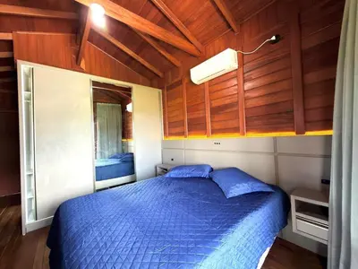 A planta de Casa nova com banheira, piscina e jacuzzi
