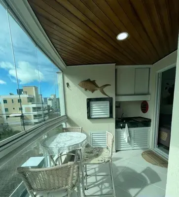 Uma varanda ou terraço em Apartamento 150 metros da praia