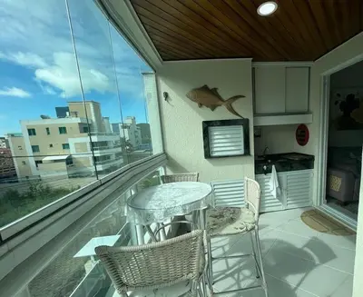 Uma varanda ou terraço em Apartamento 150 metros da praia