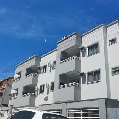 Large Ap 3q 250m Praia de Bombas