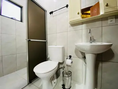 Uma casa de banho em Apartamento com vista panorâmica em Bombas