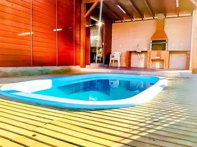 A piscina em ou perto de Casa Piscina Bombinhas 10 Pessoas