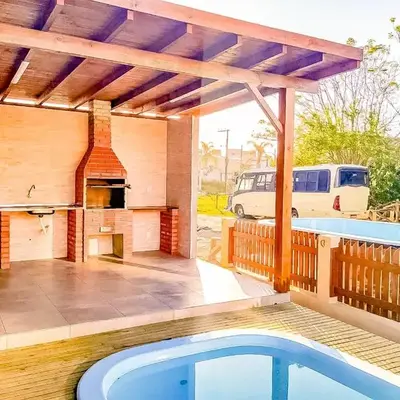 Casa Piscina Bombinhas 10 Pessoas