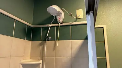 Uma casa de banho em Residencial Martins