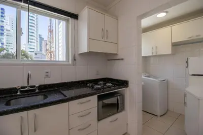 A cozinha ou kitchenette de QUA21 - 3Dorm, Churrasqueira na sacada, Garagem