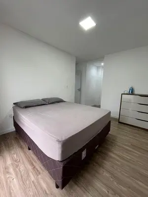 Uma cama ou camas num quarto em Apartment duplex - Bombas