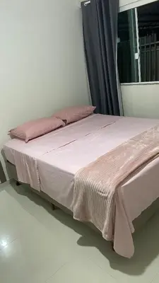 Uma cama ou camas num quarto em Casa com piscina em BC