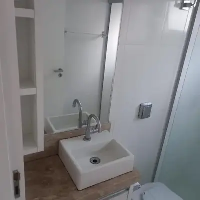 Apartamento quadra mar meia praia
