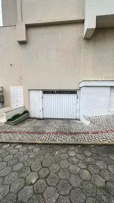 A planta de AP near the beach with barbecue