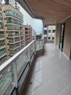 Uma varanda ou terraço em Apartamento Itapema Meia Praia