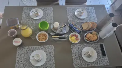 Refeições no quarto em acomodação particular ou nas proximidades