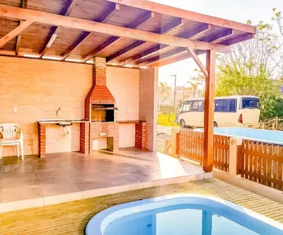 A piscina em ou perto de Casa Mariscal