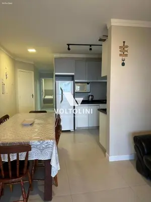 A cozinha ou kitchenette de 03 APARTAMENTO BEIRA MAR NO 2º ANDAR - Apto 03