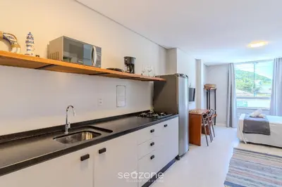A cozinha ou kitchenette de Estúdios na Barra em Balneário Camboriú - DPR