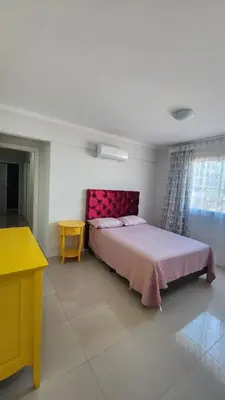 A planta de Apartamento uma quadra da praia