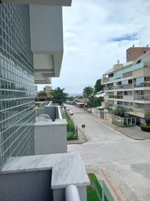 A planta de Apartamento uma quadra da praia