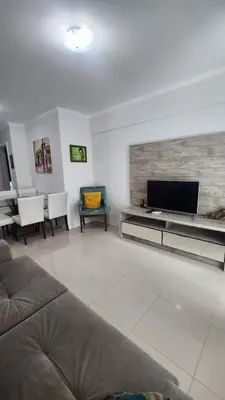 A planta de Apartamento uma quadra da praia