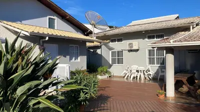 A planta de Casa Confortável em Bombinhas