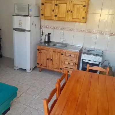 Bombinhas centro apt con kitchenette