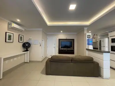 A cozinha ou kitchenette de Apartamento com piscina e vista para montanha