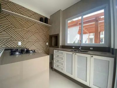 A cozinha ou kitchenette de Apto Royal com piscina - Praia de Palmas
