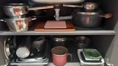 A cozinha ou kitchenette de Lindo apartamento próximo do mar novinho